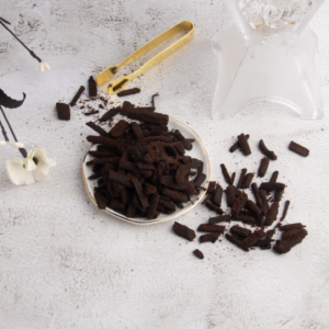 مبثوث نفائس العود